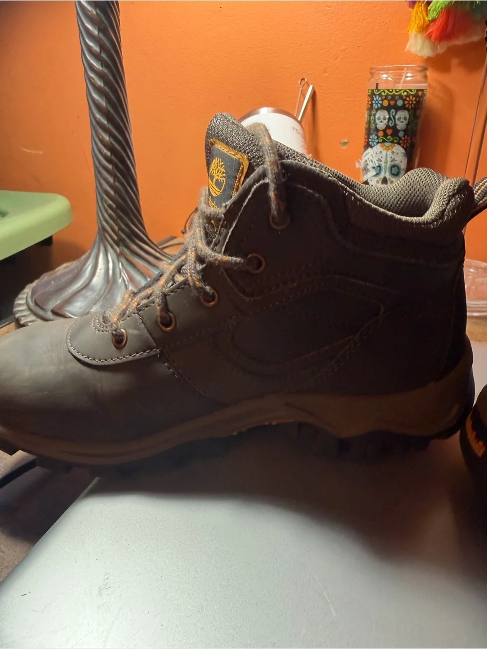 Timberland Men's Brown Lace-Up Boots - Durable Outdoor Footwear size 2.5 youth